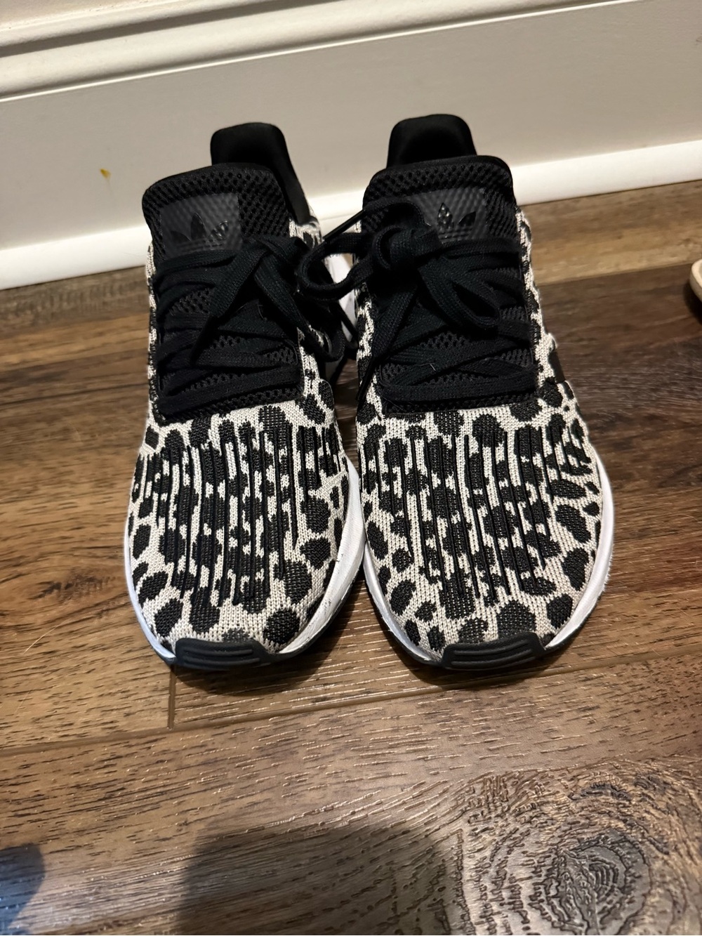 Women’s Adidas Swift Run Black & White Leopard Sneakers- Size 8